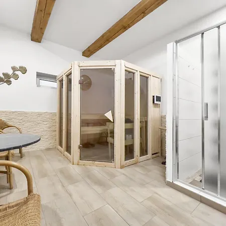 Marcelina Holiday home