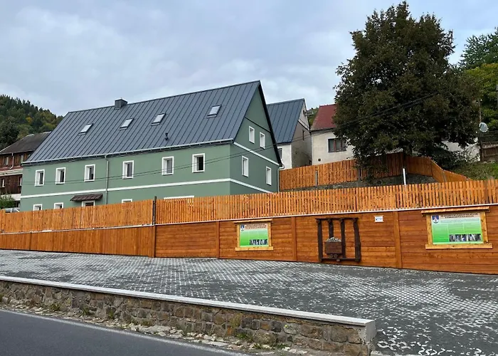 Marcelina 度假居 Mikulov v Krusnych Horach